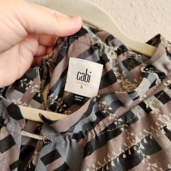 CAbi #3451 Graphic Trellis Sleeveless Top Style Size Small - Picture 7 of 12